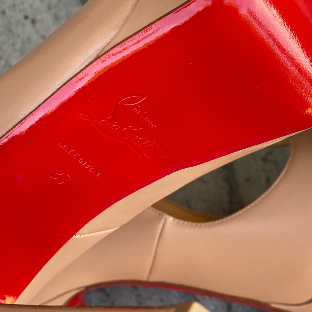 Christian Louboutin Nude 37 T Strap Platform Heels - Picture 6 of 6
